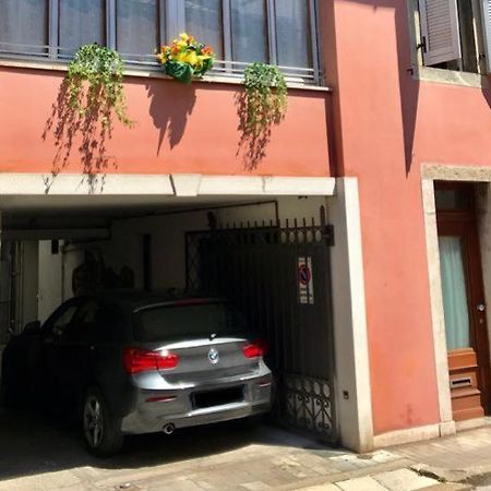 Che Piacere! Udine In Centro Col Posto Auto Apartman Kültér fotó